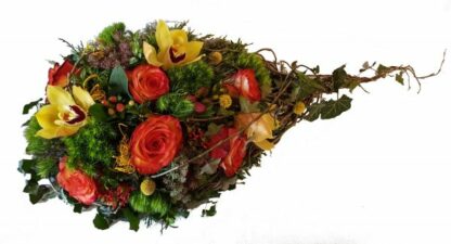 Blumengesteck zur Beerdigung mit Rosen und Orchiedeen*